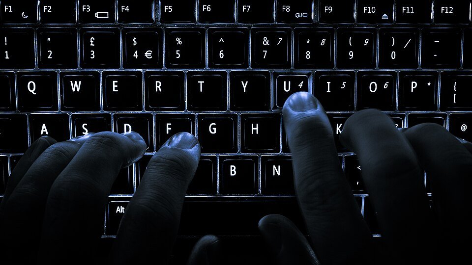 Mengapa Digitalisasi Arsip Kantor Menjadi Kebutuhan Mendesak?